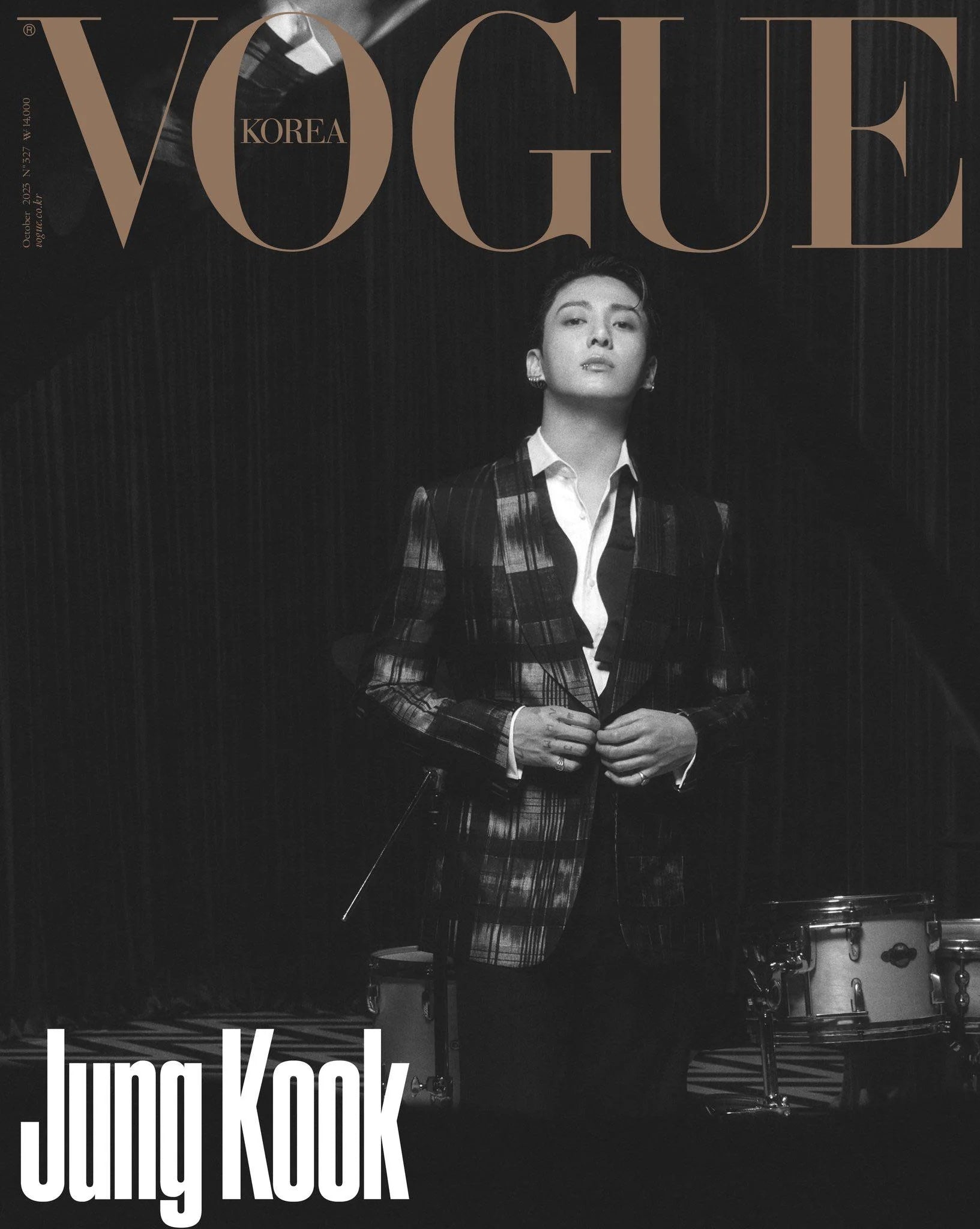 BTS Jungkook Cover VOGUE Magazine 2023.10 - Night Apple Kpop