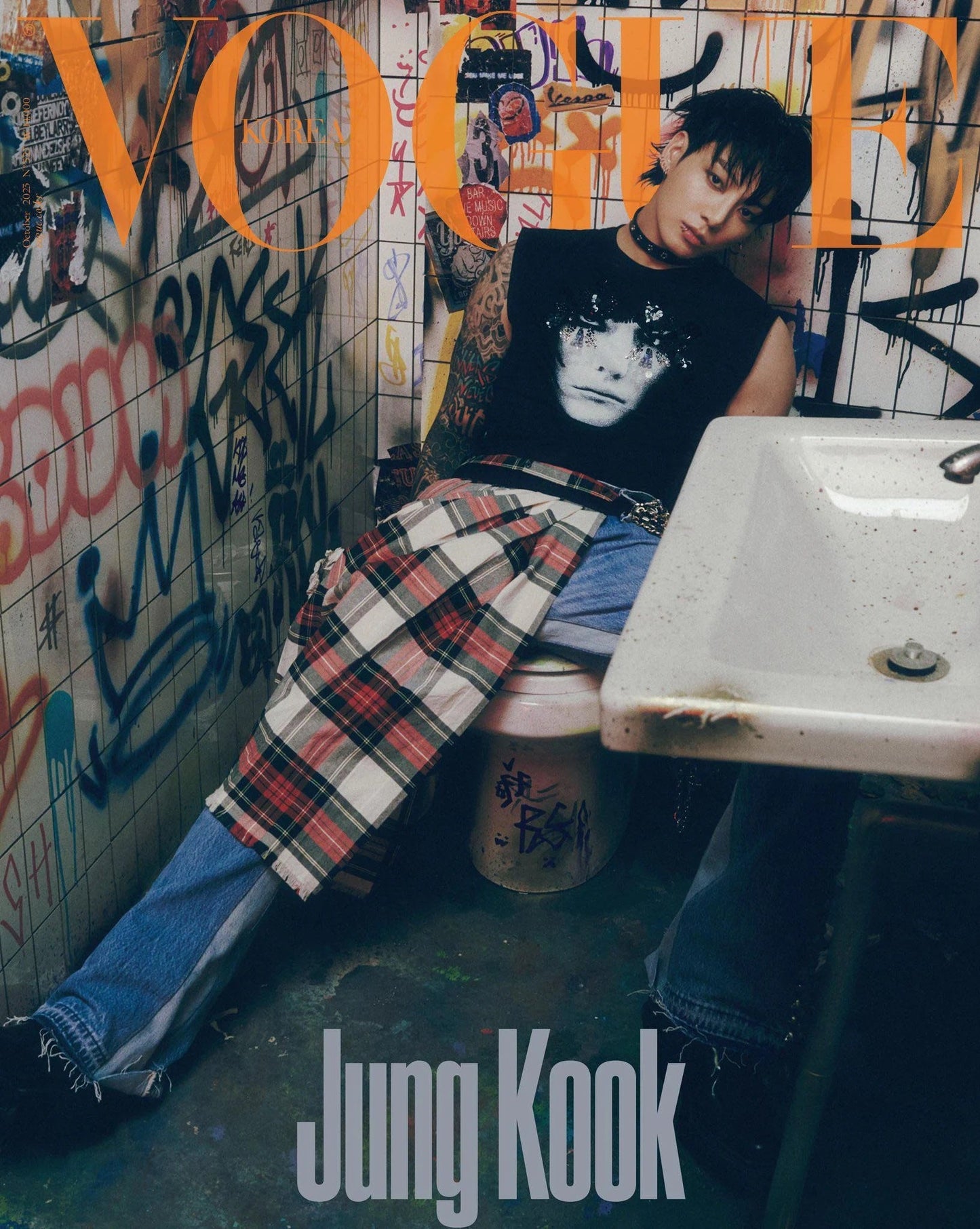 BTS Jungkook Cover VOGUE Magazine 2023.10 - Night Apple Kpop